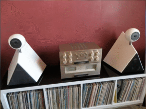 Elipson, enceintes acoustiques, Crystal Pro, triangulaire, sphère, Technophile Journal