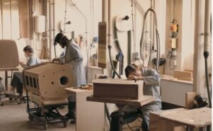 Focal Ébénisterie, fabrication coffrage bois enceintes acoustique, Technophile Journal