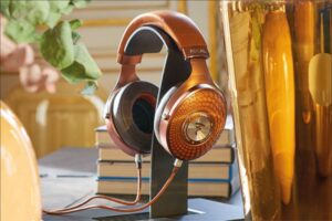 Focal, casque HiFi très haut de gamme de type fermé Stellia, lifestyle, Technophile Journal